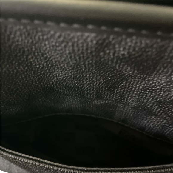 Michael Michael Kors, Signature LRG Black Tote Handles have Trim Wear see pics - Picture 16 of 17
